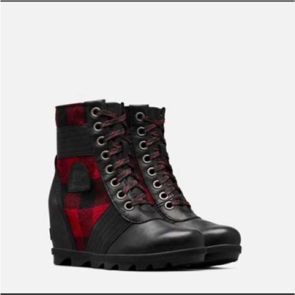 Sorel Shoes - Sorel Black and Red Lace-Up Wedge Boots
